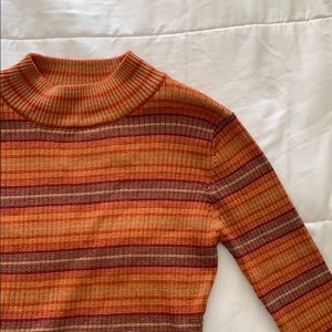 Ribbed mock neck quarter length top